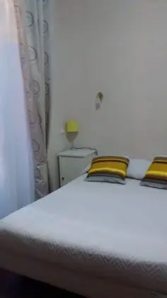 Classic Tek Büyük Yataklı Oda