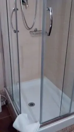 Classic Tek Büyük Yataklı Oda