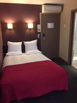 Charming Single with Shower