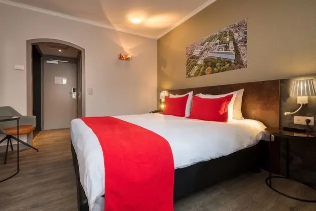 Comfort Tek Büyük veya İki Ayrı Yataklı Oda
