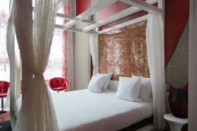 Economy Oda, Ek Bina (Cosy)