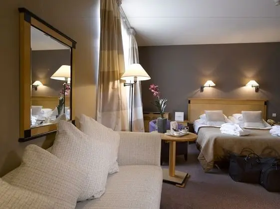 Deluxe Tek Büyük Yataklı Oda