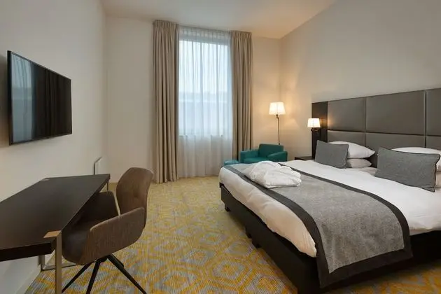 Superior Tek Büyük veya İki Ayrı Yataklı Oda