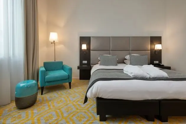 Superior Tek Büyük veya İki Ayrı Yataklı Oda