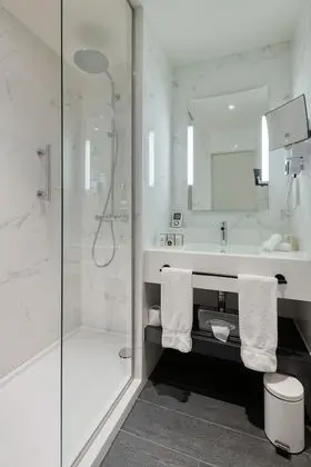 Superior Tek Büyük veya İki Ayrı Yataklı Oda