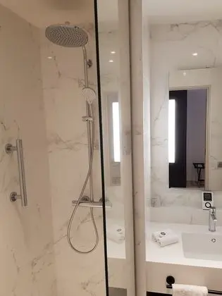 Superior Tek Büyük veya İki Ayrı Yataklı Oda