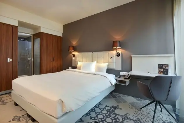 Superior Tek Büyük veya İki Ayrı Yataklı Oda