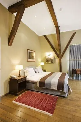 Comfort Tek Büyük veya İki Ayrı Yataklı Oda, Kanal Manzaralı