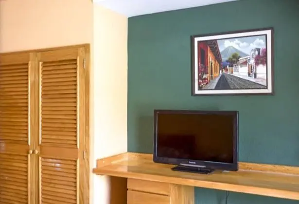 Standard Oda (3 Double Beds)