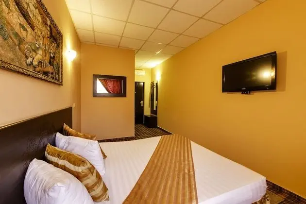 Comfort Tek Büyük Yataklı Oda