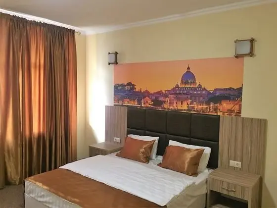 Standard Tek Büyük Yataklı Oda
