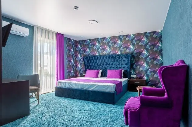 Comfort Tek Büyük Yataklı Oda