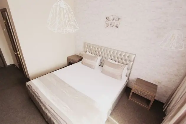 Comfort Tek Büyük veya İki Ayrı Yataklı Oda
