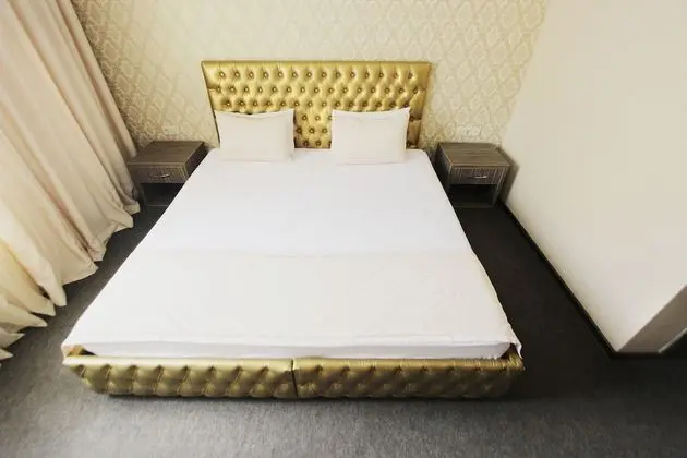 Comfort Tek Büyük veya İki Ayrı Yataklı Oda