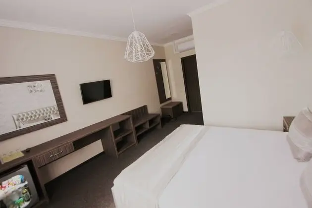 Comfort Tek Büyük veya İki Ayrı Yataklı Oda
