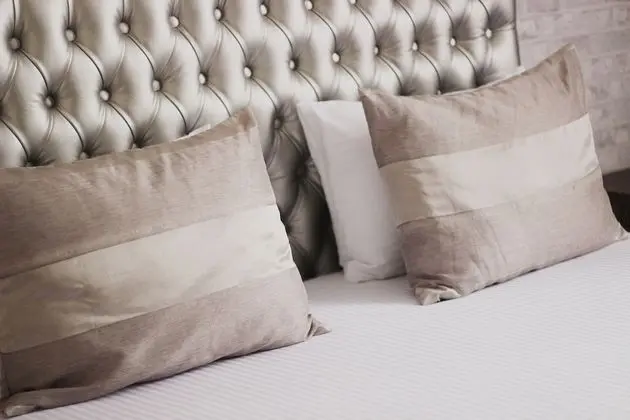Comfort Tek Büyük veya İki Ayrı Yataklı Oda
