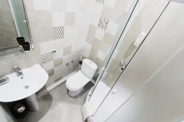 Comfort Tek Büyük veya İki Ayrı Yataklı Oda