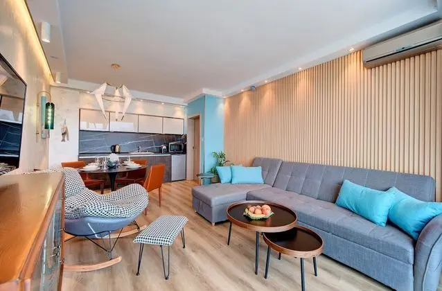 Luxury Apart Daire, 1 En Büyük (King) Boy Yatak ve Çekyat, Deniz Manzaralı, Denize Sıfır