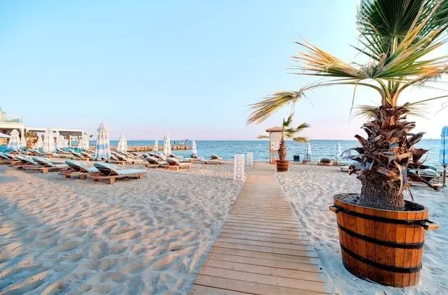Luxury Apart Daire, 1 En Büyük (King) Boy Yatak ve Çekyat, Deniz Manzaralı, Denize Sıfır