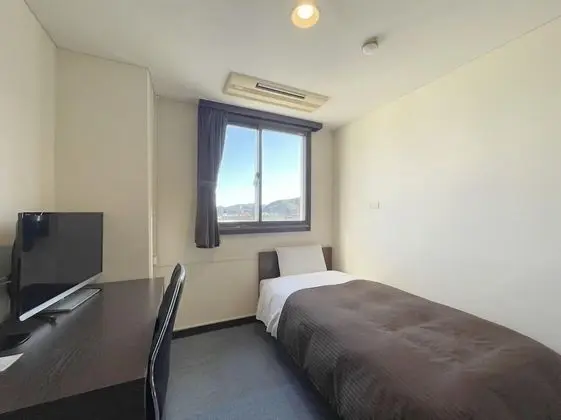 Tek Kişilik Oda, Sigara İçilmez, Ortak Banyo (A)