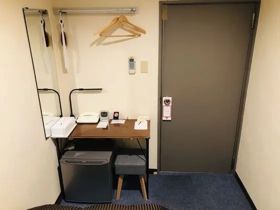 Tek Kişilik Oda, Sigara İçilmez, Ortak Banyo (B)