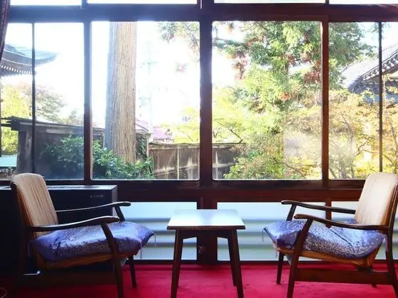 Traditional Oda, Sigara İçilmez (Wakakusa, kasumi)