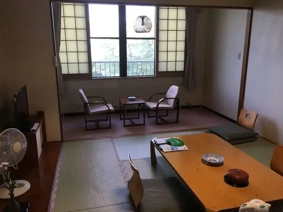 Traditional Oda, Sigara İçilmez, Göl Kenarı (Japanese Style)