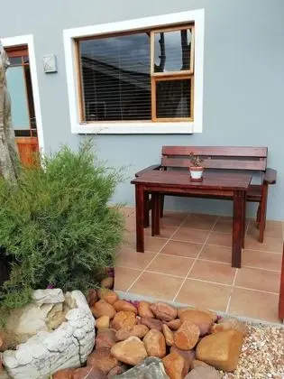 Deluxe Tek Büyük veya İki Ayrı Yataklı Oda, Teras, Bahçeli