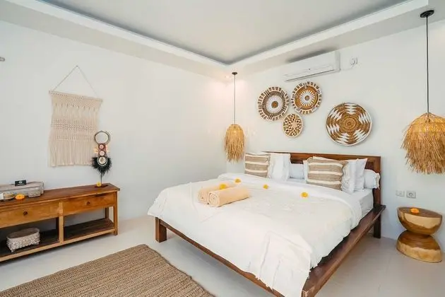 Basic Villa, Birden Çok Yatak