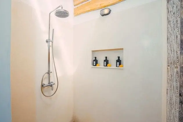Basic Villa, Birden Çok Yatak