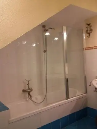 Classic Tek Büyük Yataklı Oda