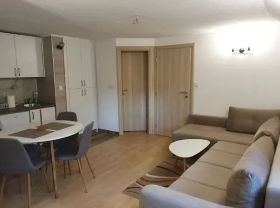 Apart Daire, Dağ Manzaralı (Bruno)