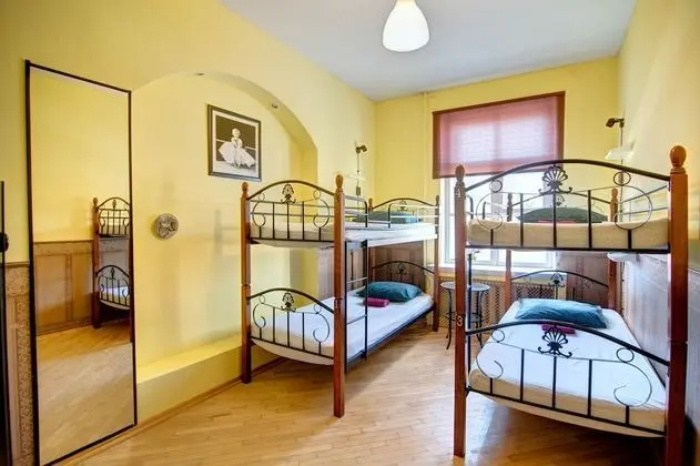 Ortak Ranzalı Oda, Sadece kadınlar için (4 beds)