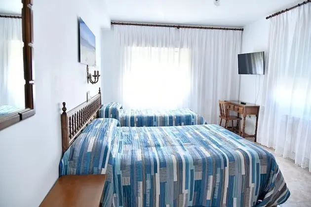 Üç Kişilik Oda