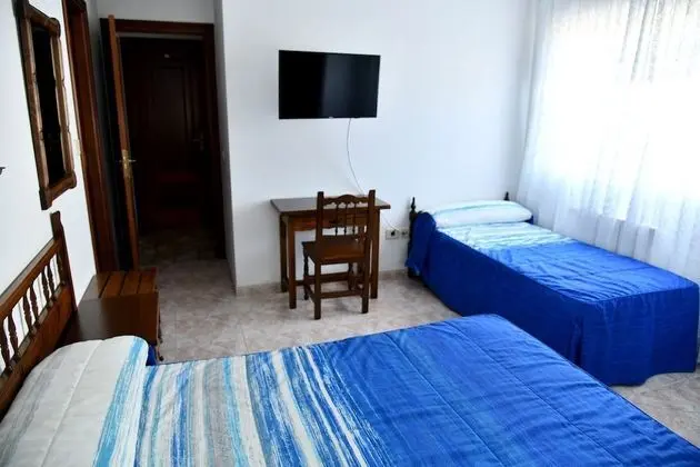 Üç Kişilik Oda