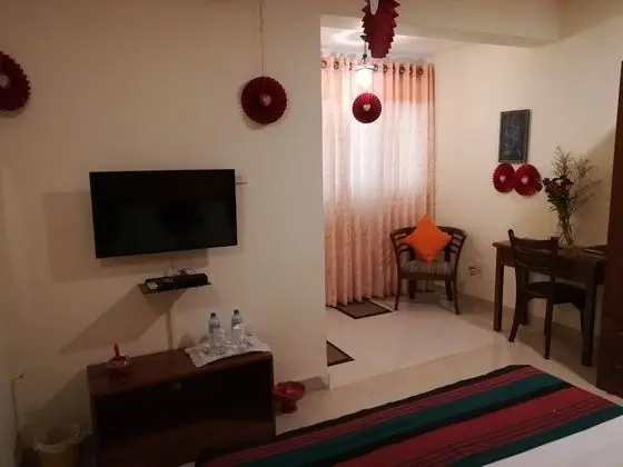 Deluxe Tek Büyük Yataklı Oda, 1 Çift Kişilik Yatak, Bahçe Manzaralı
