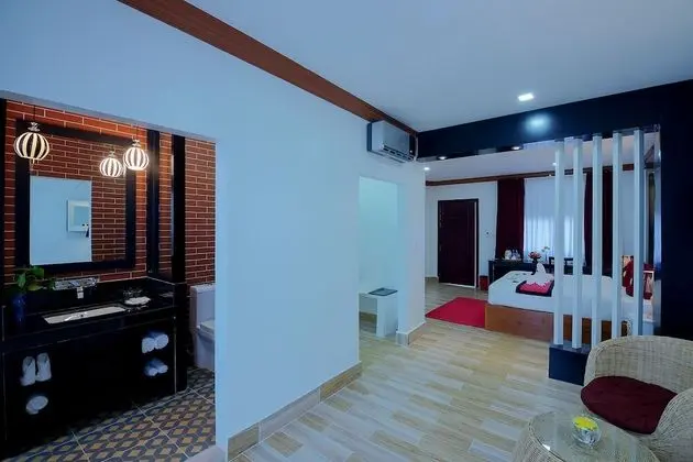 Deluxe Tek Büyük Yataklı Oda, Balkon