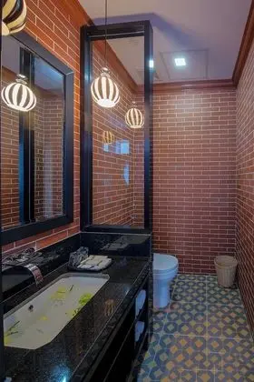 Deluxe Tek Büyük Yataklı Oda, Balkon