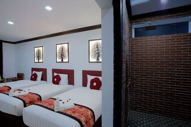 Deluxe Üç Kişilik Oda, Balkon