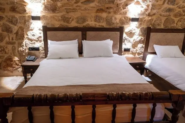 Honeymoon Suite Oda