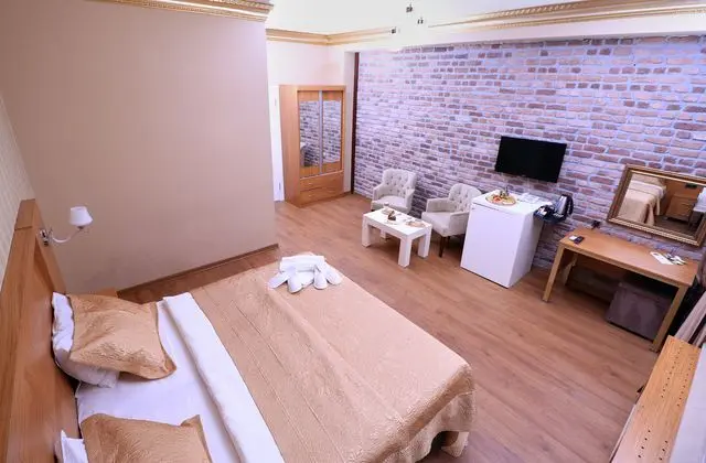 1 Çift Kişilik Veya 2 Tek Kişilik Yatak Annex