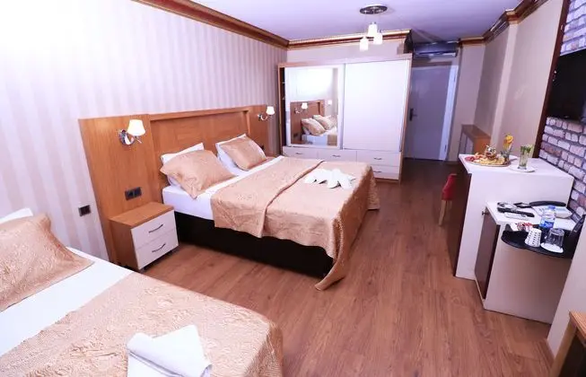 1 Çift Kişilik Veya 2 Tek Kişilik Yatak Annex