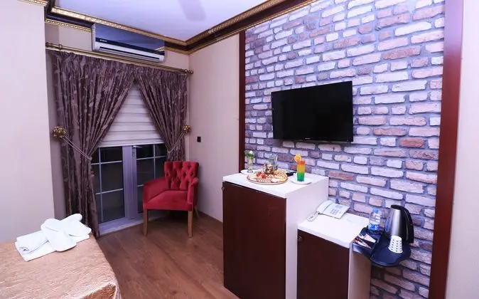 1 Çift Kişilik Veya 2 Tek Kişilik Yatak Annex