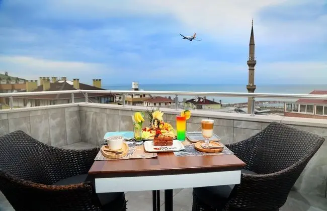 Deluxe Üç Kişilik Oda