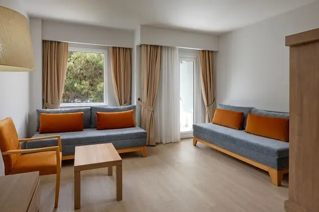 https://images.etstur.com/files/images/hotelImages/TR/51495/l/Otium-Eco-Club-Side-Oda-393996.jpg