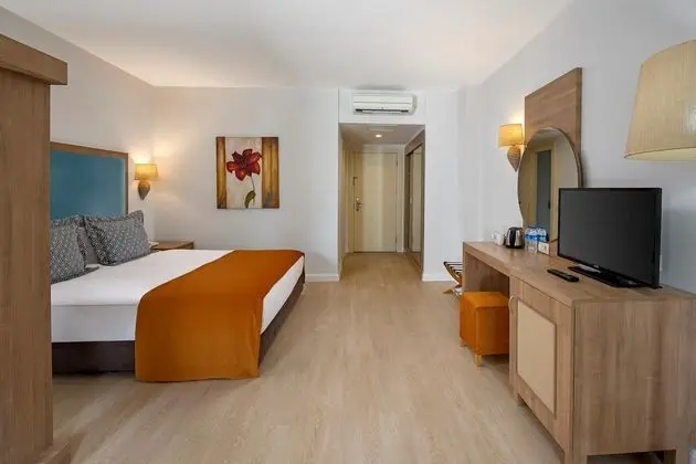 https://images.etstur.com/files/images/hotelImages/TR/51495/l/Otium-Eco-Club-Side-Oda-393997.jpg
