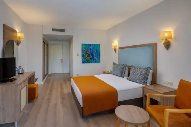 https://images.etstur.com/files/images/hotelImages/TR/51495/l/Otium-Eco-Club-Side-Oda-394002.jpg