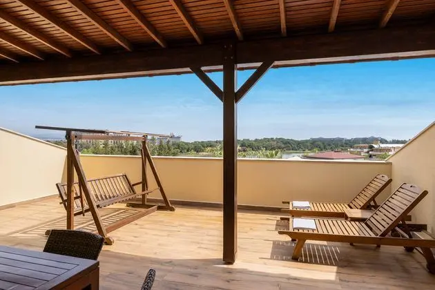 https://images.etstur.com/imgproxy/resize/2560x1440/files/images/hotelImages/etsrooms/1131/Marvida_Family_Eco_20250513094044_5.jpg