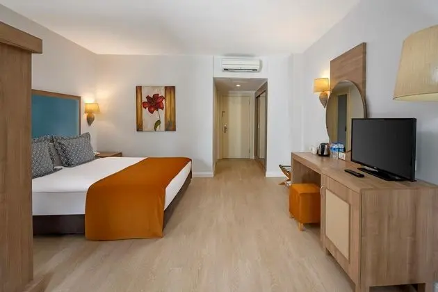 Hotel Large Room