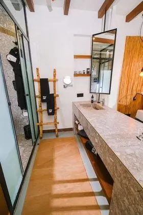 Queen suite